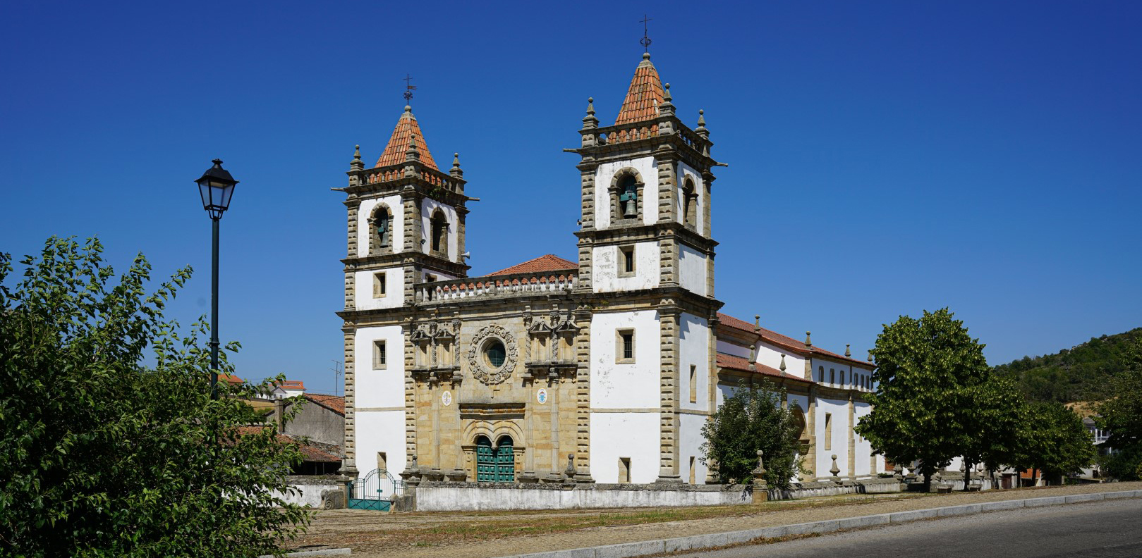 Basílica de Santo Cristo de Outeiro